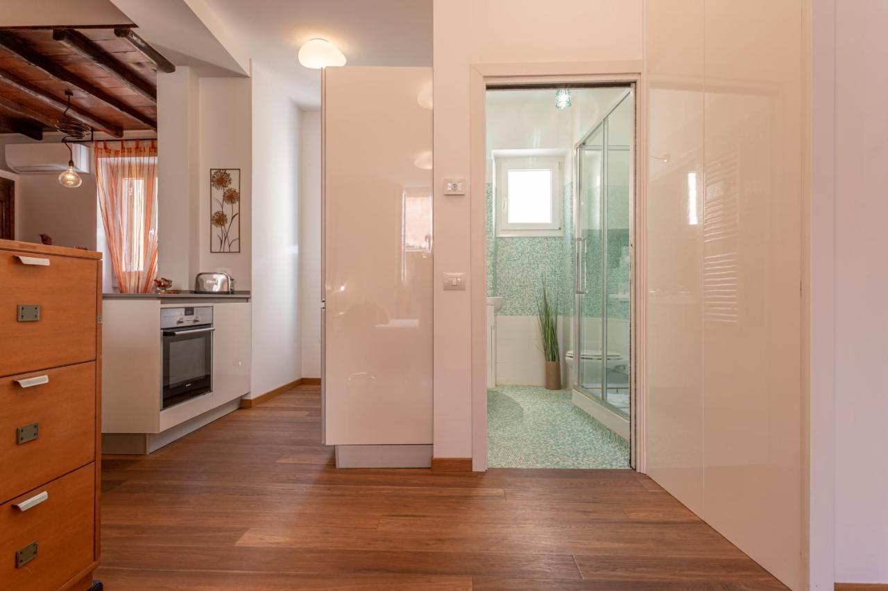 Emma - Lovely Suite In Trastevere Rom Eksteriør billede
